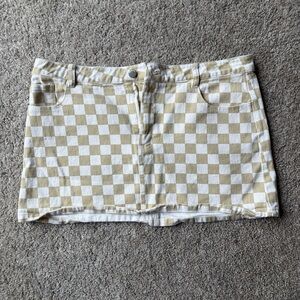 RSQ Cream and White Checkered Mini Skirt